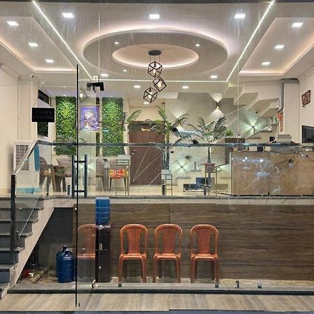 Hotel Shreeji Residency Pachmarhī Buitenkant foto
