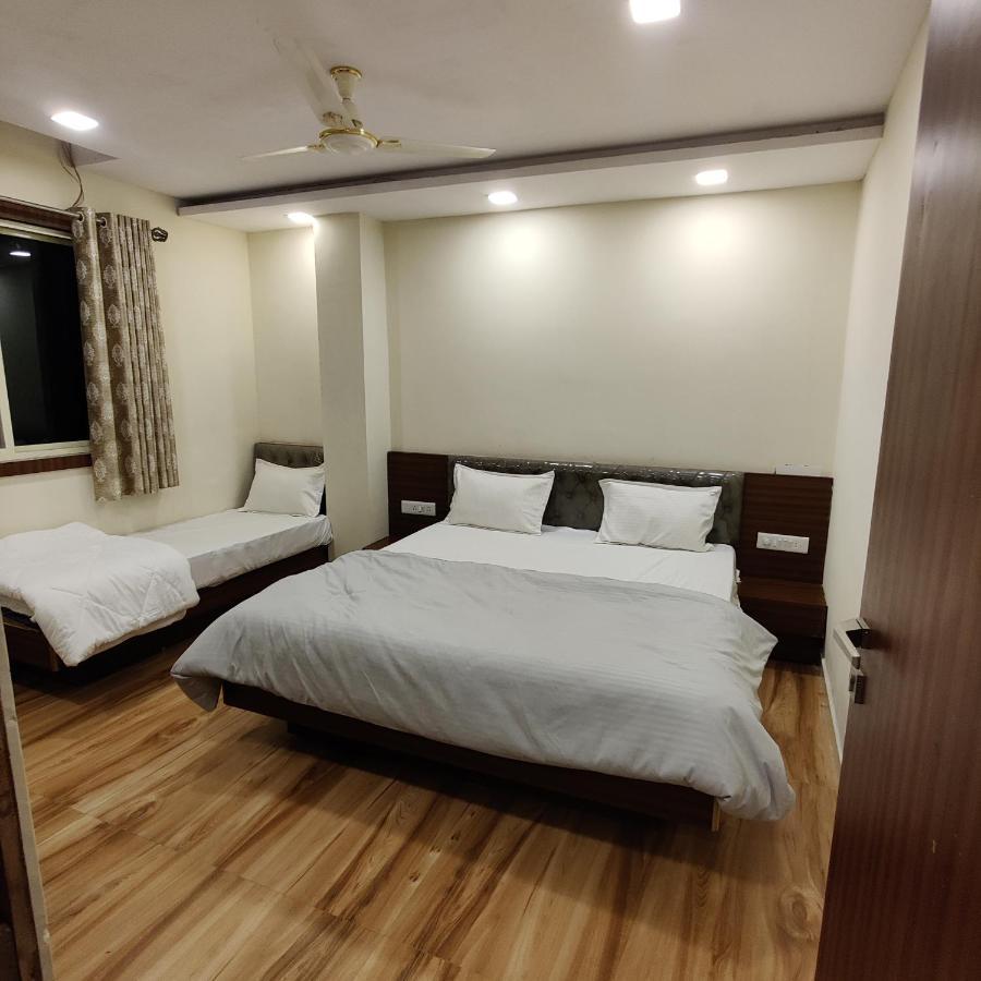 Hotel Shreeji Residency Pachmarhī Buitenkant foto
