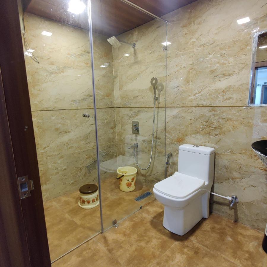 Hotel Shreeji Residency Pachmarhī Buitenkant foto