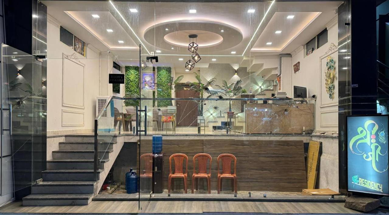 Hotel Shreeji Residency Pachmarhī Buitenkant foto