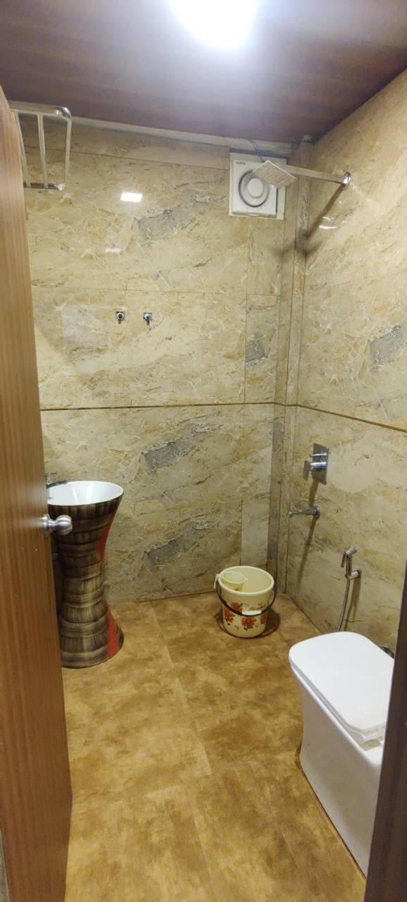 Hotel Shreeji Residency Pachmarhī Buitenkant foto